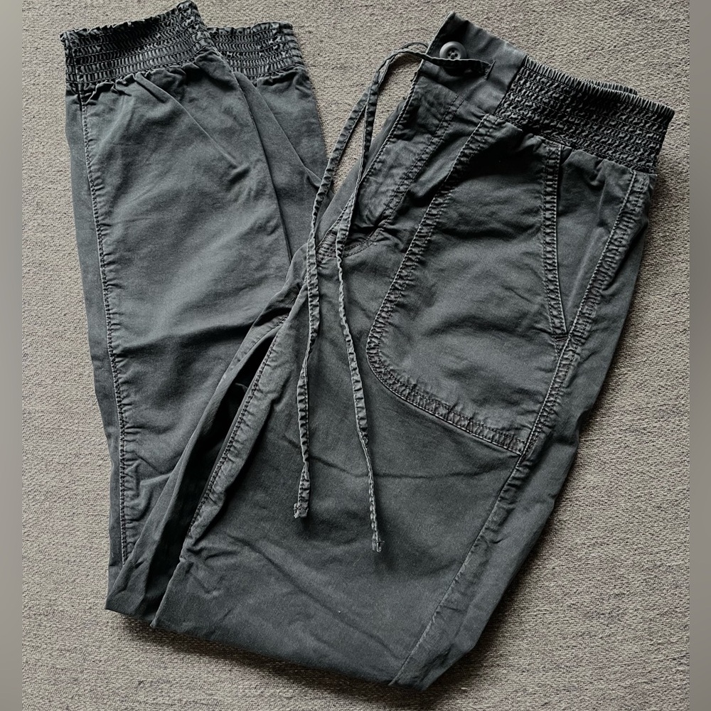 Women’s Black Drawstring Jogger Pants